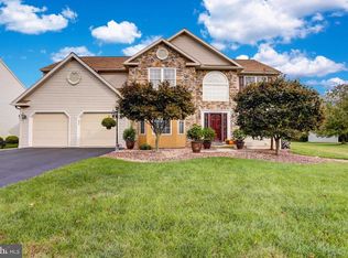 321 Kentucky Ave, Sinking Spring, PA 19608