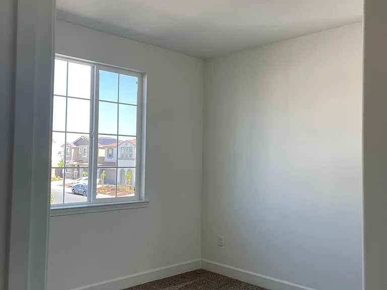 3261 Sherman Way — Photo 16