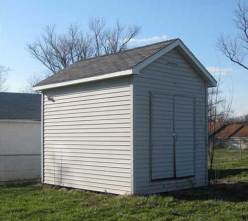 5th image of 1727 Lakeside Dr