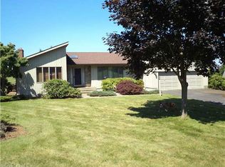34 Holyoke Dr, Manchester, CT 06040