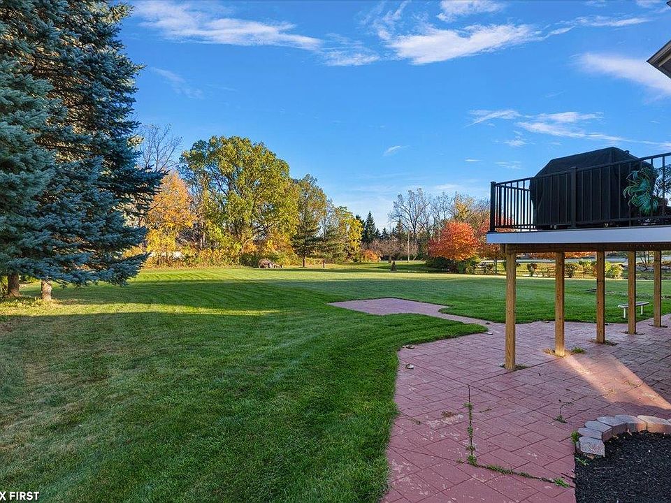 63142 Turnberry Way, photo 10