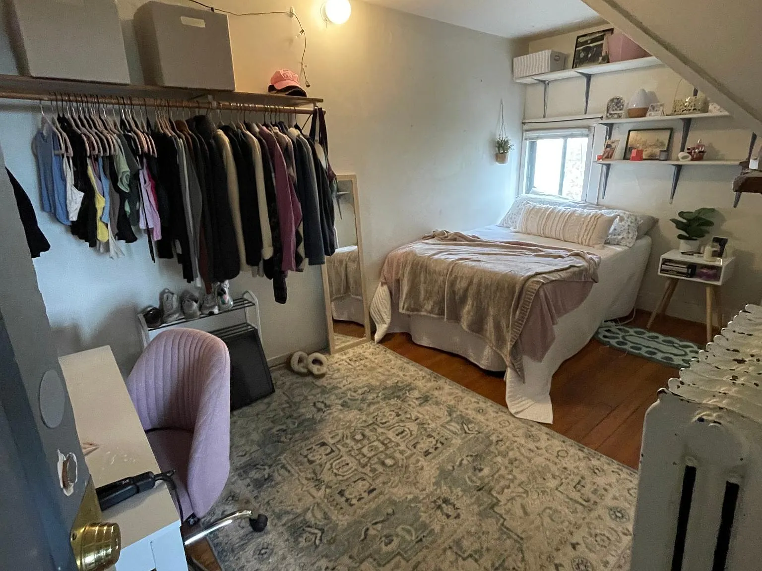 4 bed, 800 sqft, $1,500 — Photo 4