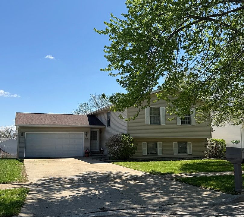 1st image of 2818 Rocksbury Dr