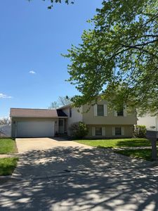2818 Rocksbury Dr, Bloomington, IL, 61705