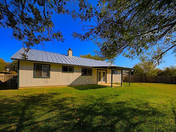 4th image of 226 Cibolo Crossing Dr