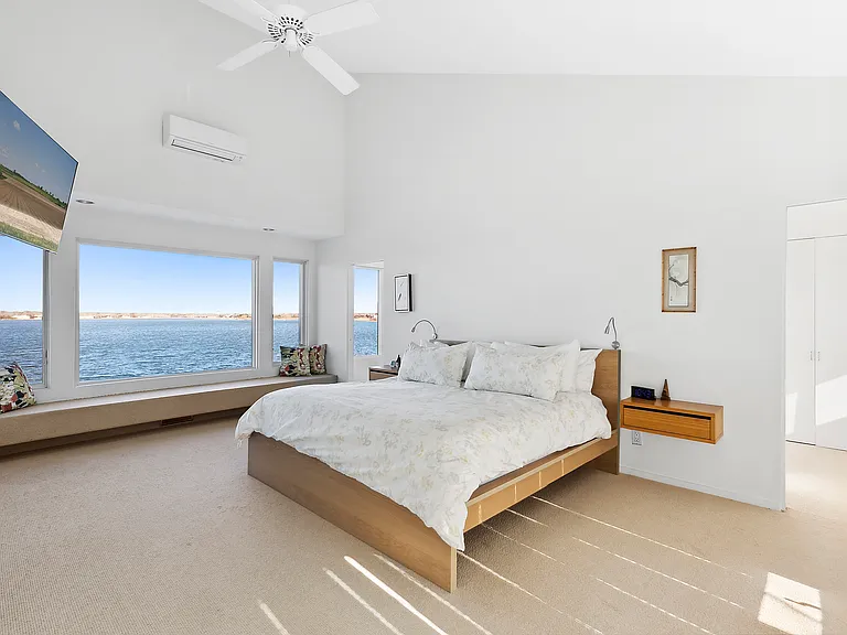 32 Dune Rd — Photo 15