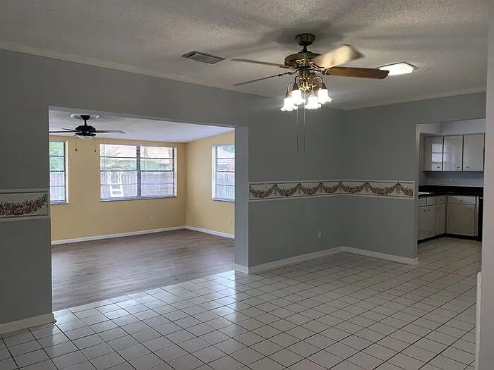 15746 Gardenside Ln — Photo 12