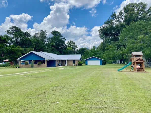 136 Brentwood Dr, Leesville, LA 71446