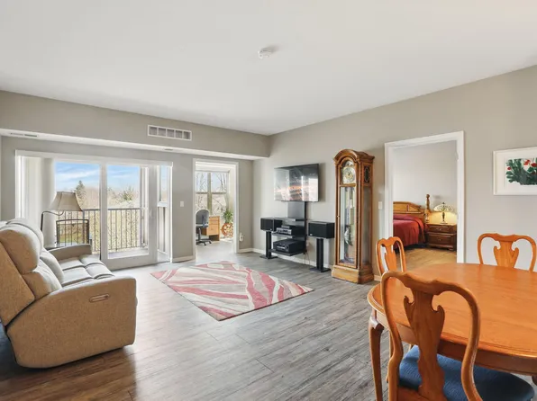 601 Levander Way APT 218, South Saint Paul, MN 55075