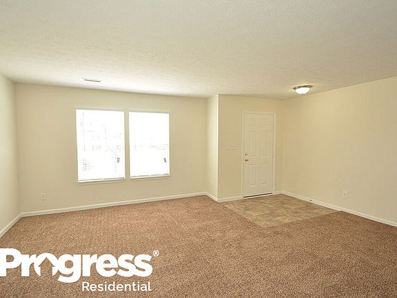 3rd image of 2382 Liatris Dr