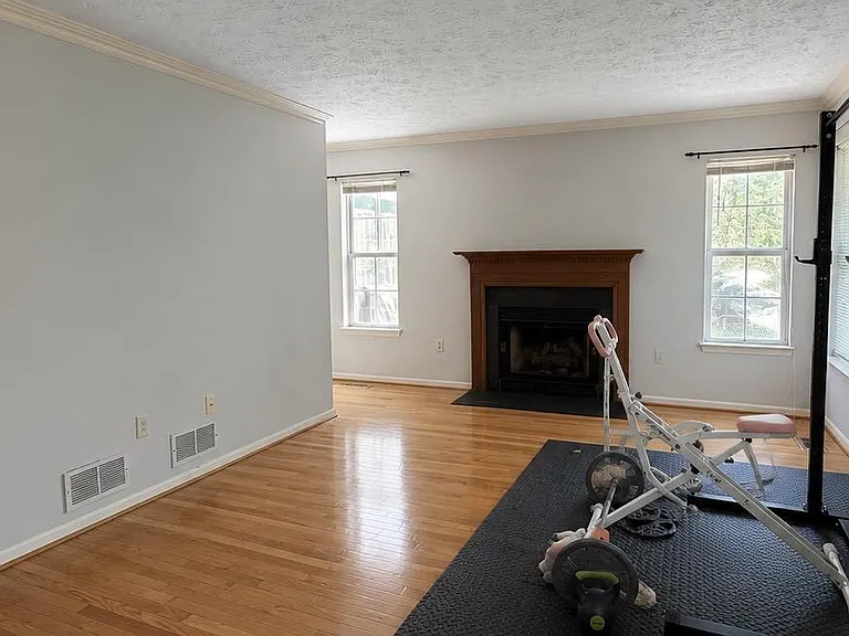 407 Tamarack Cir — Photo 16