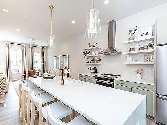 5th image of 1255 Zucchini Cir SE