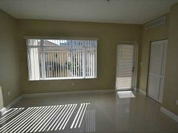 5th image of 2745 NE 184th Way