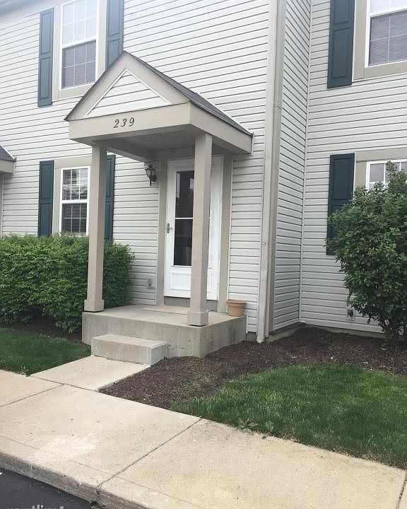 1st image of 239 Glenkirk Dr