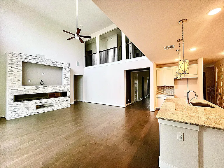 23707 Montclair Forest Trl — Photo 13