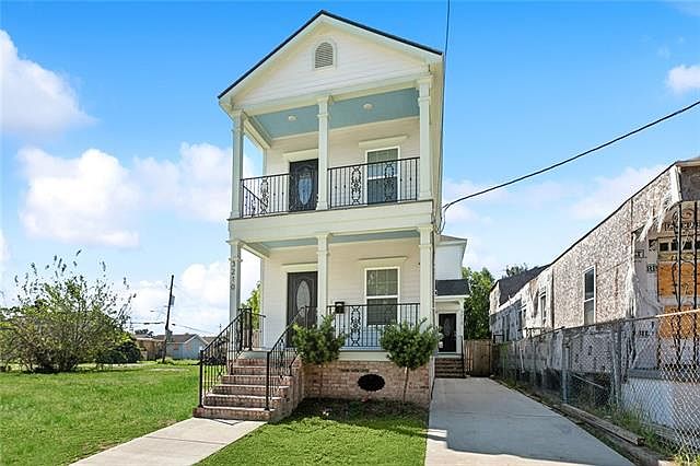 1st image of 3210 Jackson Ave