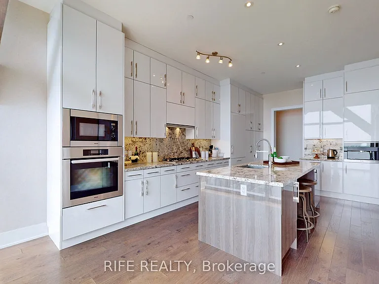 39 Queens Quay E #1208 — Photo 14