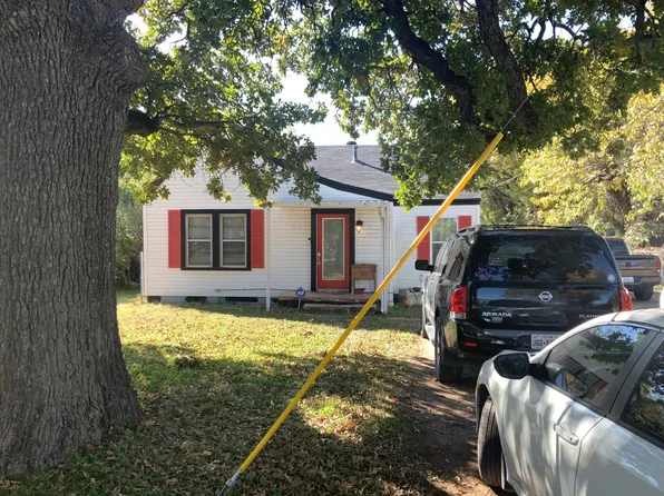 417 Corry A Edwards Dr, Kennedale, TX 76060