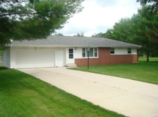 1061 Lakewood Ln, Wisconsin Rapids, WI 54494