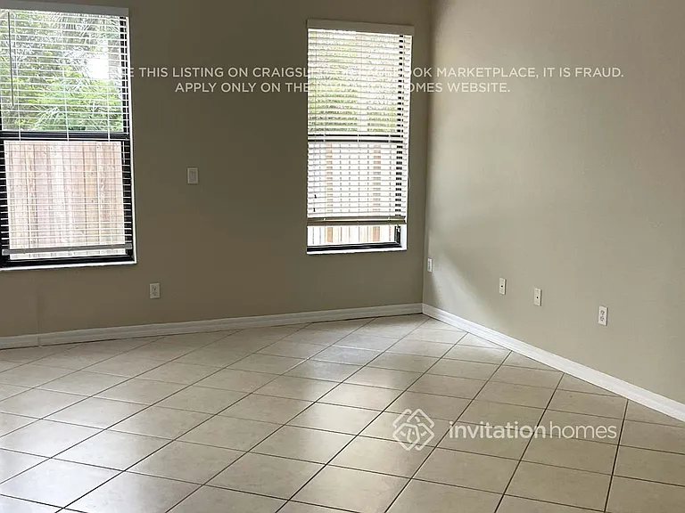 8916 SW 228th Ln — Photo 3