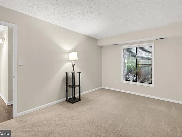 2251 Hunters Run Dr #2251 — Photo 27