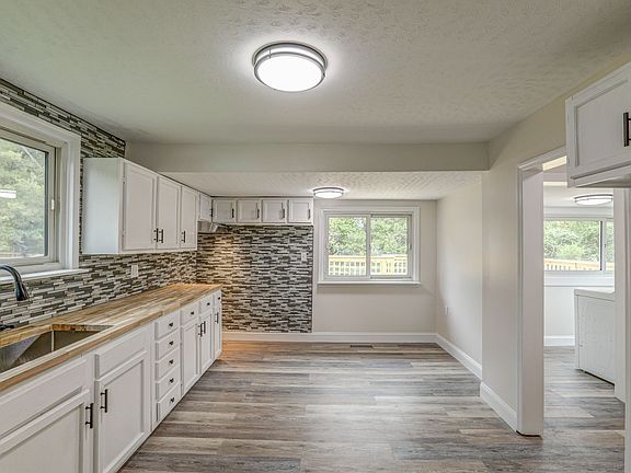 4th image of 124 Harber Ln
