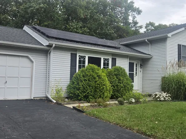 3 Hemlock Hill Rd, Jackson, NJ 08527