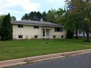 39057 2nd Ave APT 3, North Branch, MN 55056