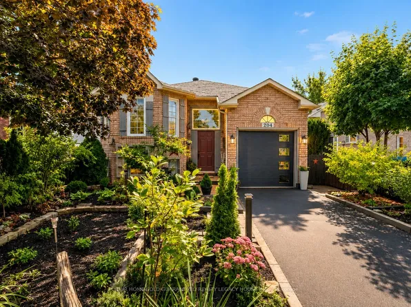 204 Dyer Dr, Wasaga Beach, ON L9Z 1L9