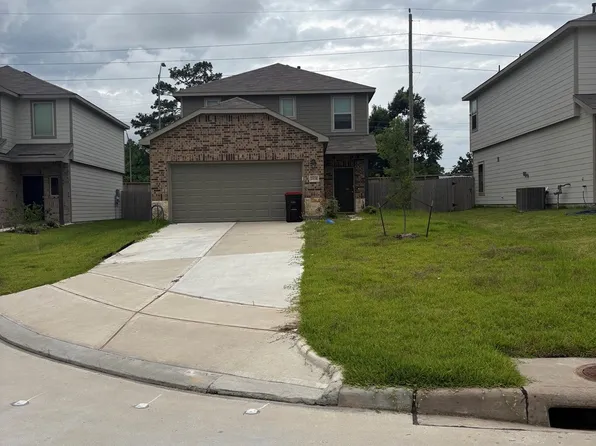 2038 Summer Night Dr, Houston, TX 77073