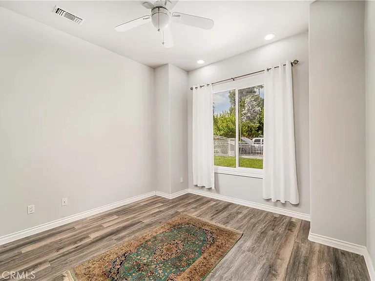 5206 Topeka Dr — Photo 44
