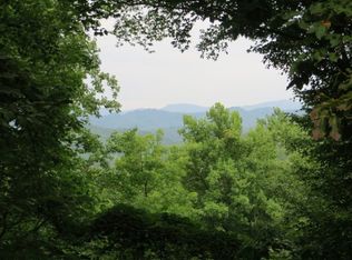 761 Henderson Rd, Franklin, NC 28734