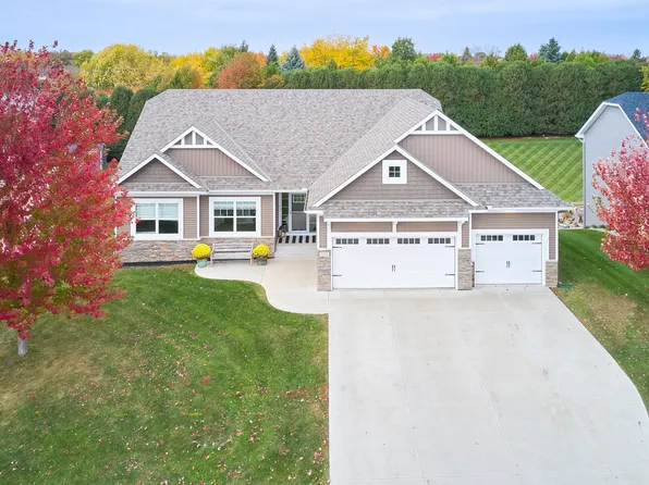 1235 Gusty Dr, Waconia, MN 55387