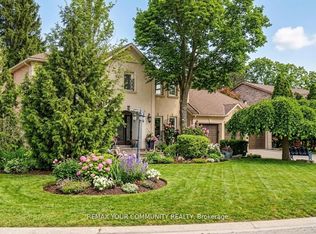 30 Deanbank Dr, Markham, ON L3T 1Z3