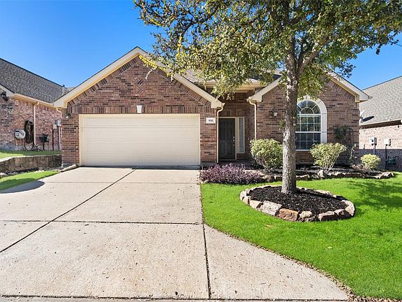 2nd image of 906 Grand Cypress Ln