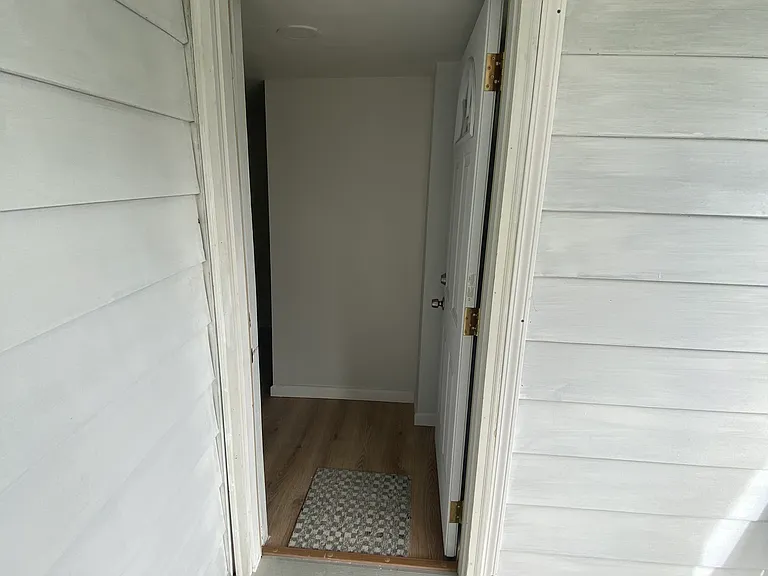 61 Pointview Rd #1 — Photo 46