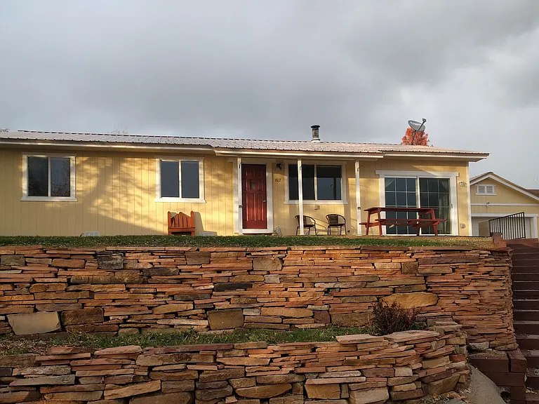 867 Sage St — Photo 1