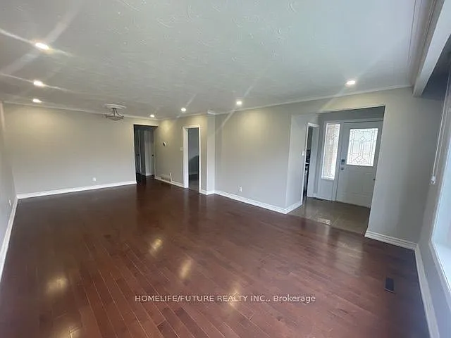 18 Albacore Cres #MAIN — Photo 5