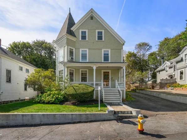 66 Jersey St, Marblehead, MA 01945