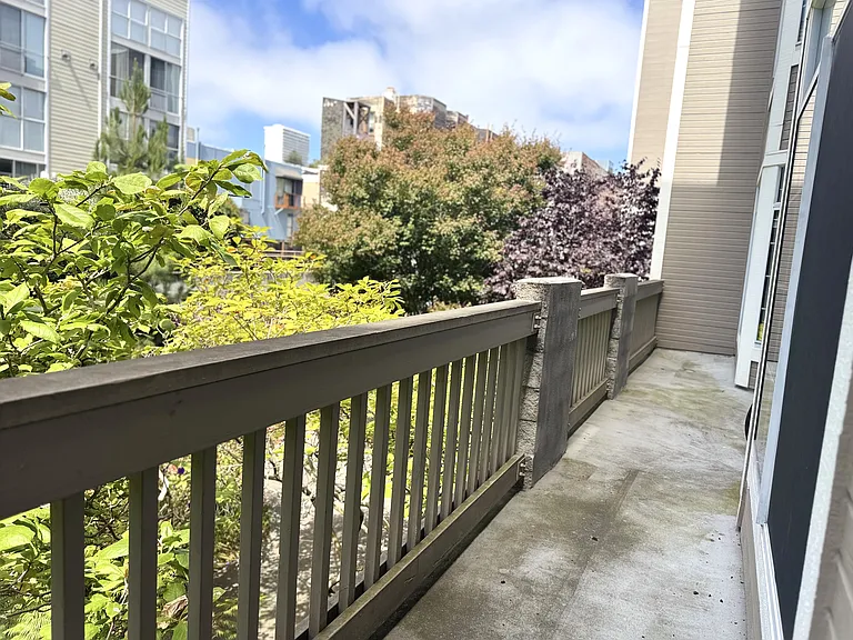 2040 Sutter St #203 — Photo 24