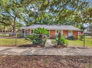311 Surfside Dr, Myrtle Beach, SC 29575