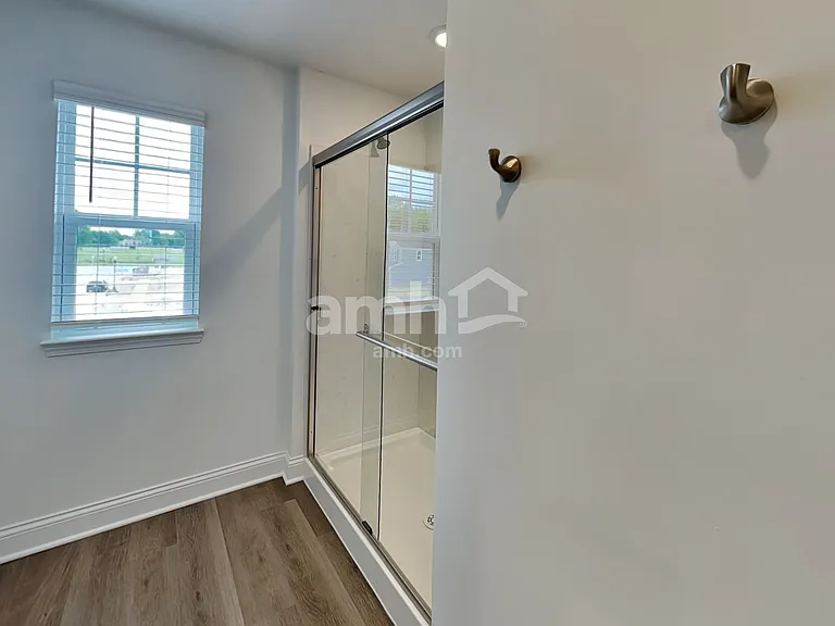1072 Broyles Xing — Photo 10