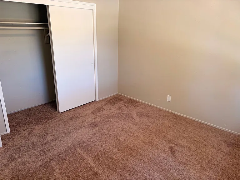 5635 Hoffman Ct — Photo 10