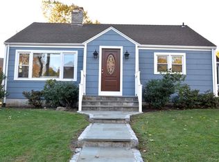 2 Koger Rd, Trumbull, CT 06611