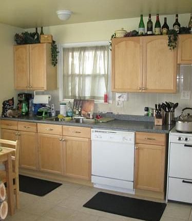 3rd image of 1605 Moulin Ave