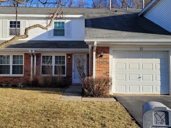 62 Willow Cir, Cary, IL 60013