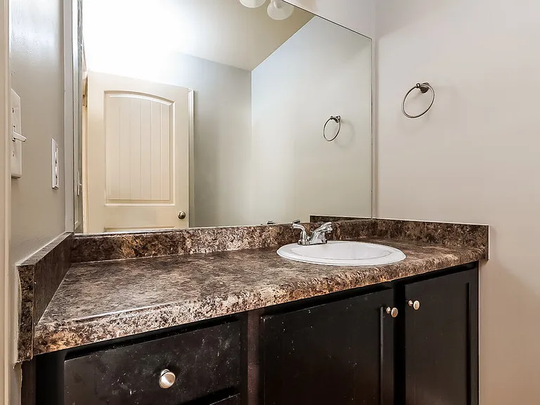 494 Lobdale Falls Dr — Photo 15