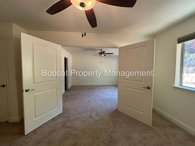 1312 Saltern Dr — Photo 30