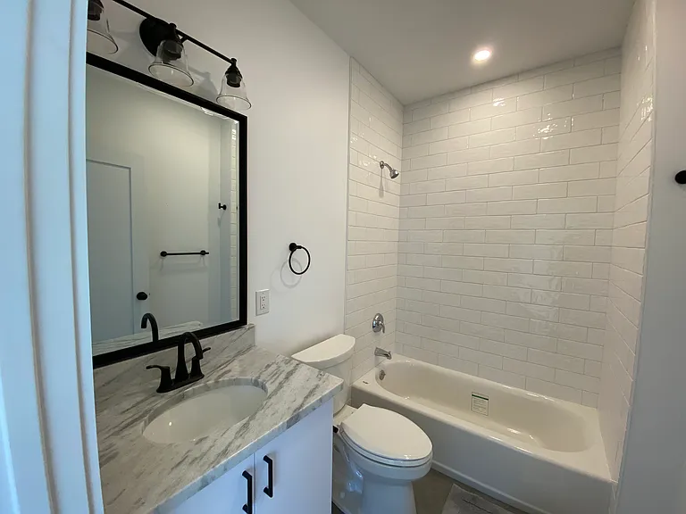 186 Harvard St #186 — Photo 6
