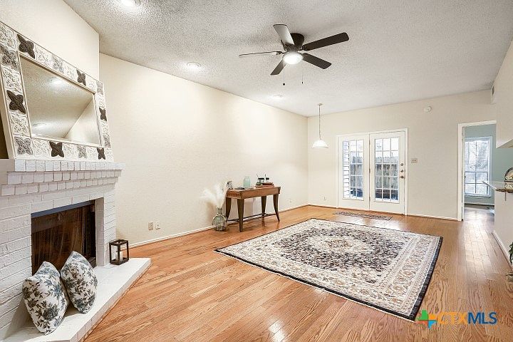 1st image of 8655 Datapoint Dr